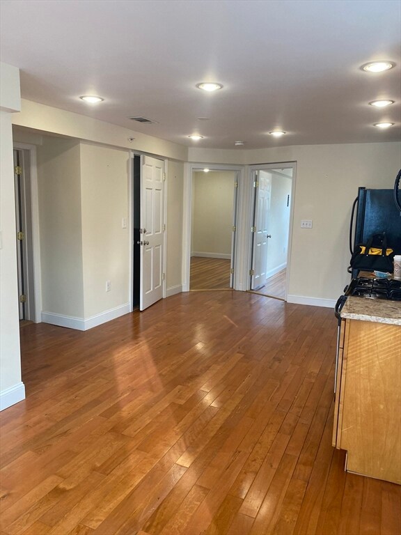 4 Ropes St unit 4, Salem, MA 01970 - photo 4