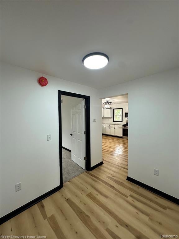 2702 Vanness St, Port Huron, MI 48060 - photo 4