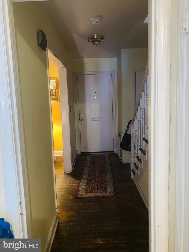 211 44th St NE, Washington, DC 20019 - photo 6