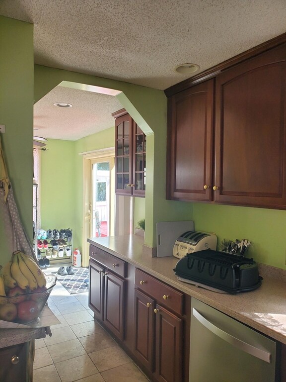 370 University Ave, Lowell, MA 01854 - photo 6