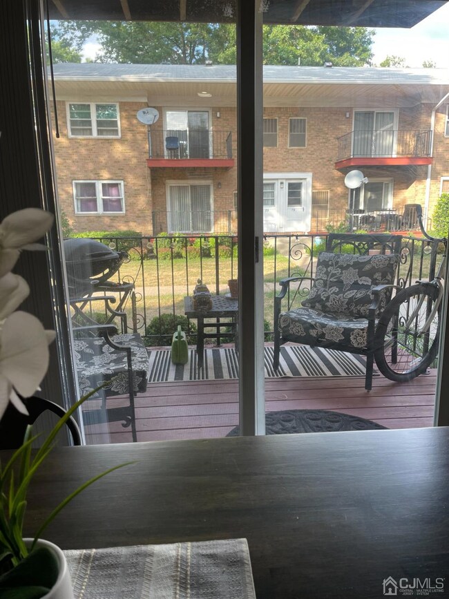 3 N Evergreen Rd, Edison, NJ 08837 - photo 6