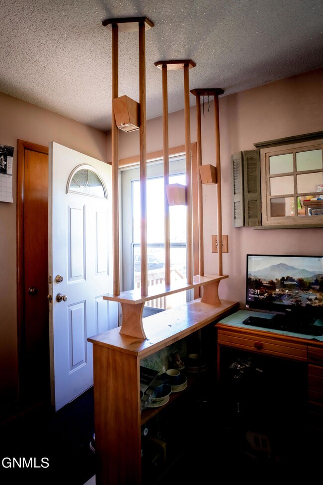 1406 11th St SE, Jamestown, ND 58401 - photo 6