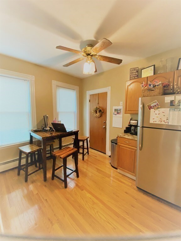 189 L St unit 1, Boston, MA 02127 - photo 2