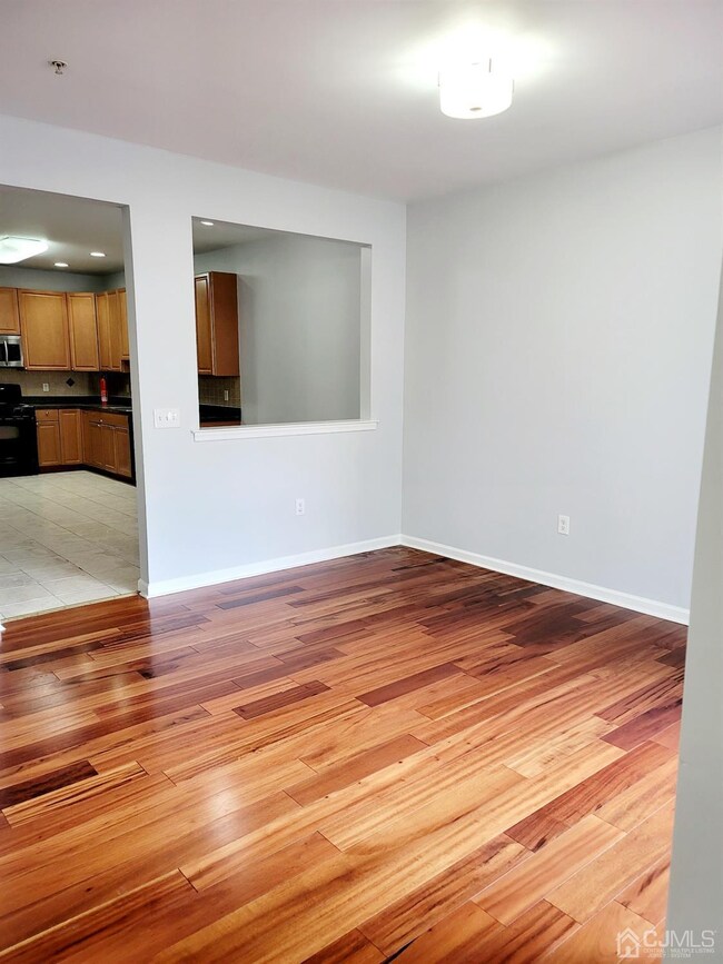 187 Sunshine Dr, Piscataway, NJ 08854 - photo 6