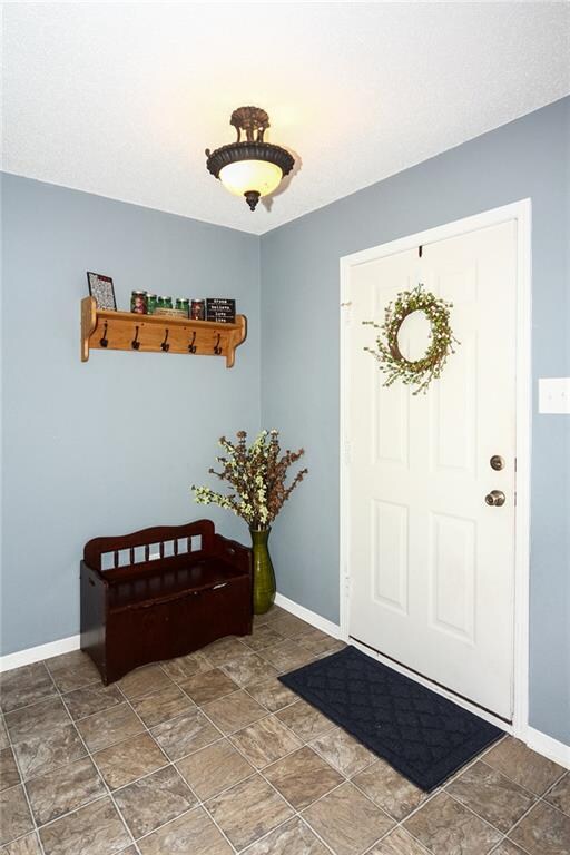 2299 Hampton Dr, Franklin, IN 46131 - photo 3