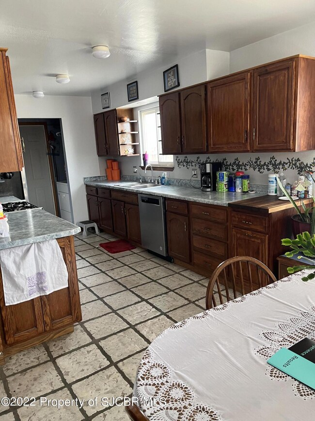 202 La Grange Ave, Farmington, NM 87401 - photo 5