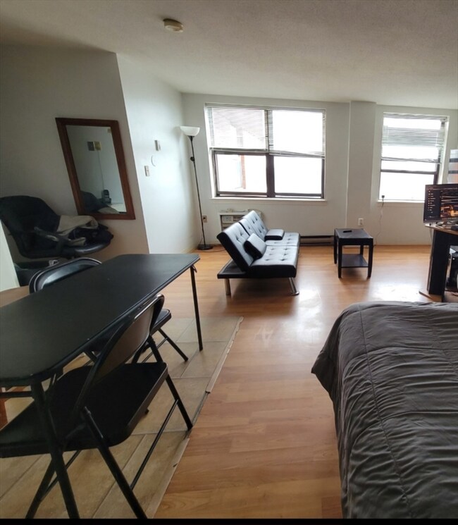 24 Park St unit 5K, Attleboro, MA 02703 - photo 2