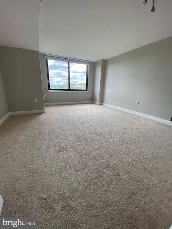 Midtown Alexandria Station Condominiums unit 911, Alexandria, VA 22303 - photo 5