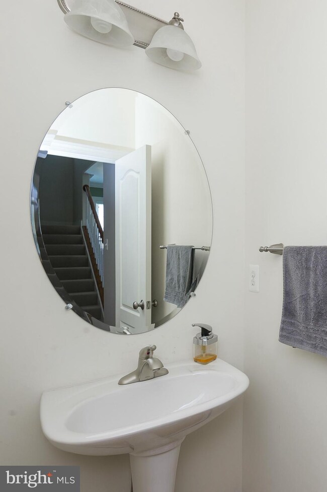 12900 Libertys Delight Dr unit 86A, Bowie, MD 20720 - photo 6