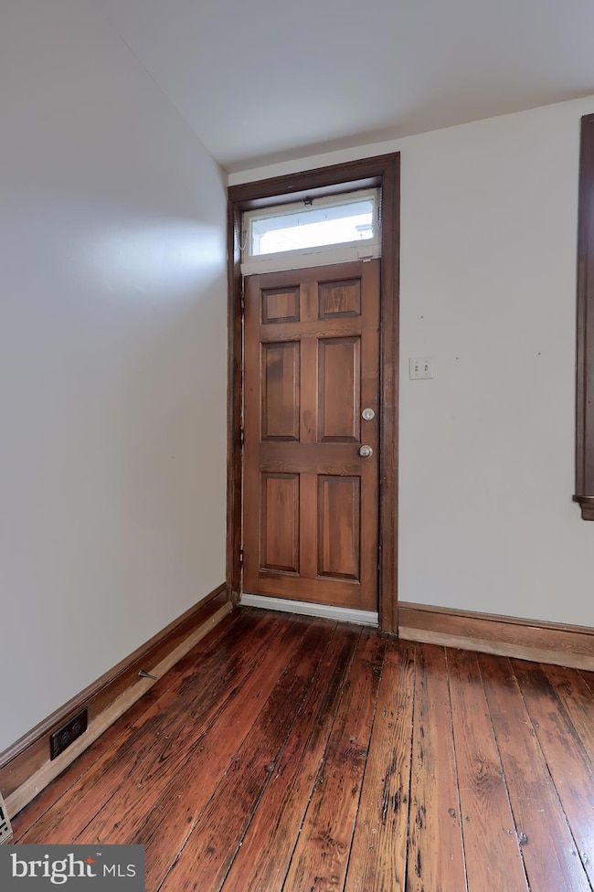 118 Walnut St, Columbia, PA 17512 - photo 3