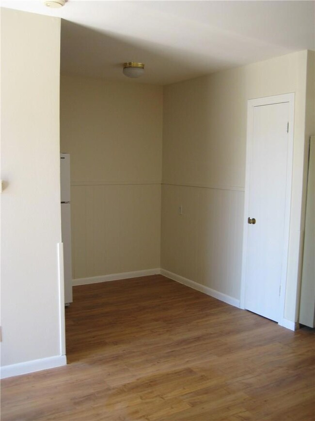 926 E Dean Keeton St unit 210, Austin, TX 78705 - photo 4