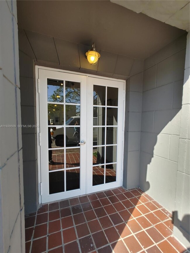 1629 SW 6th St unit 12, Miami, FL 33135 - photo 4