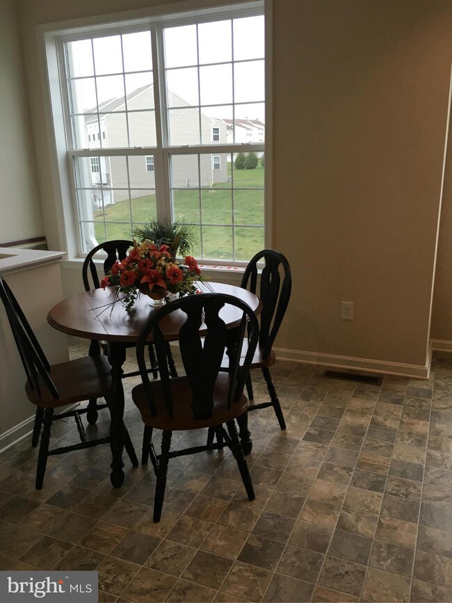 10367 Lantern Ln, Hagerstown, MD 21740 - photo 6