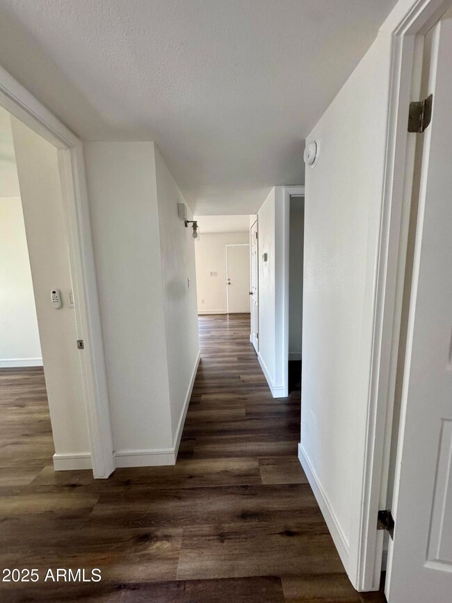 4720 W Hubbell St, Phoenix, AZ 85035 - photo 5