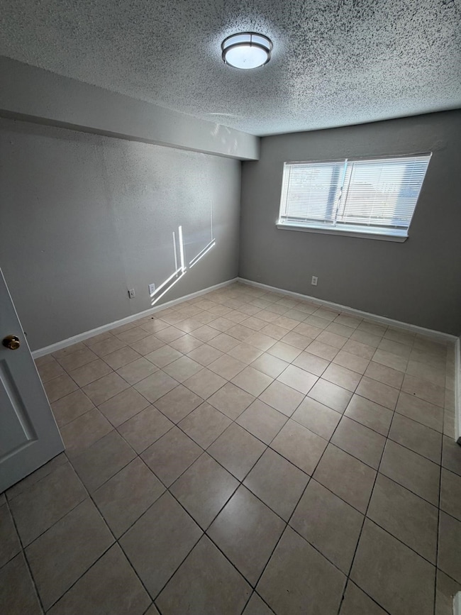 6727 Telephone Rd unit 88, Houston, TX 77061 - photo 2