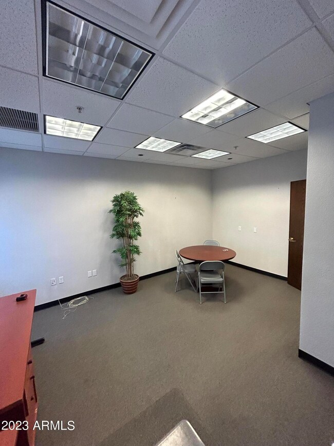 4710 E Holmes Ave, Mesa, AZ 85206 - photo 2