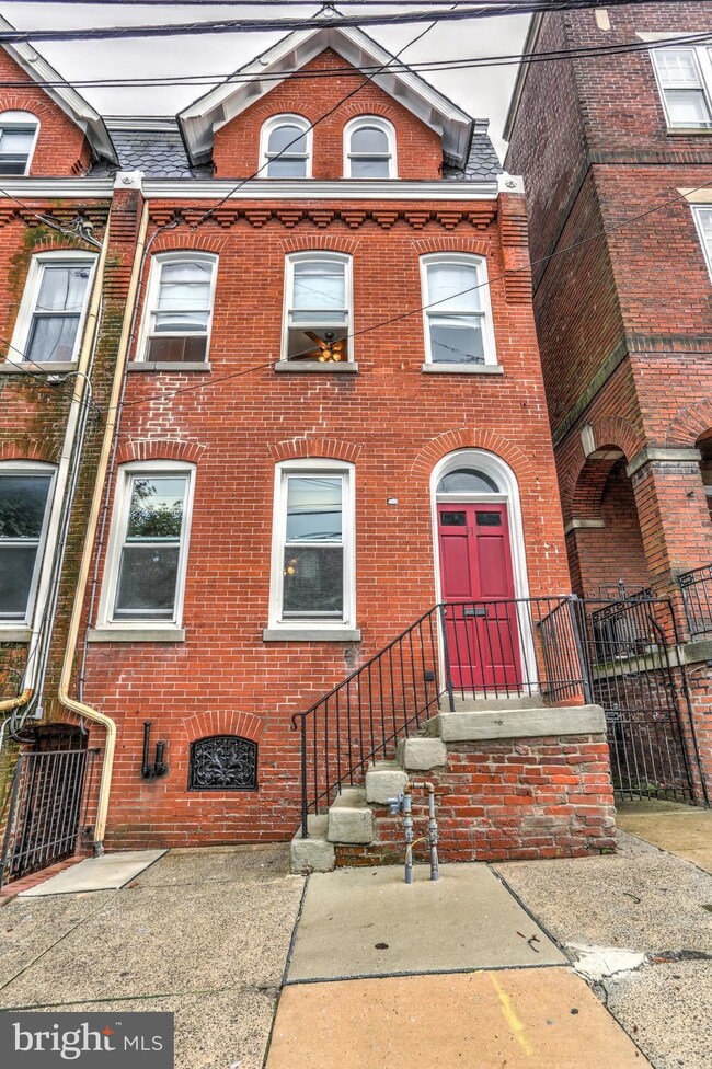 318 W King St, Lancaster, PA 17603 - photo 6