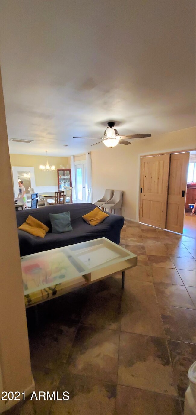 Living/Dining Room Area