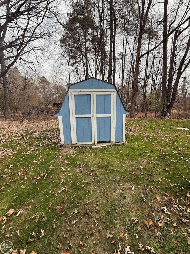 19207 29 Mile Rd, Ray, MI 48096 - photo 7