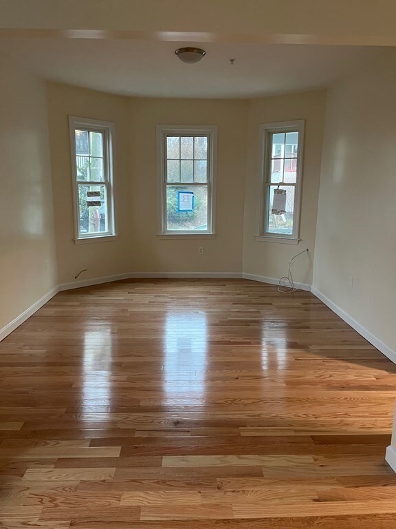 15 Castlerock St unit 1, Dorchester, MA 02125 - photo 3