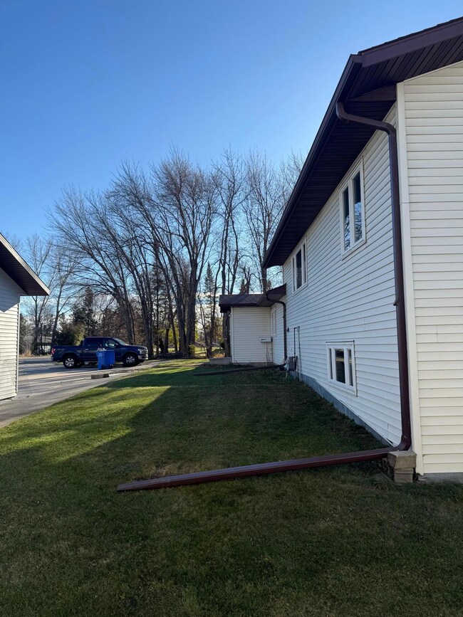 928 3rd St, Audubon, MN 56511 - photo 6