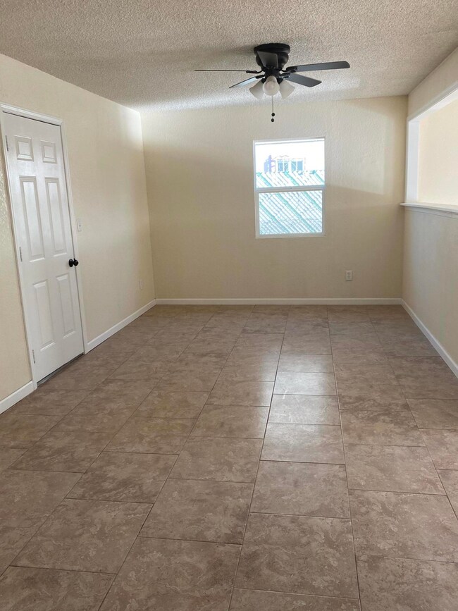 7537 Monterrey Dr, El Paso, TX 79915 - photo 6