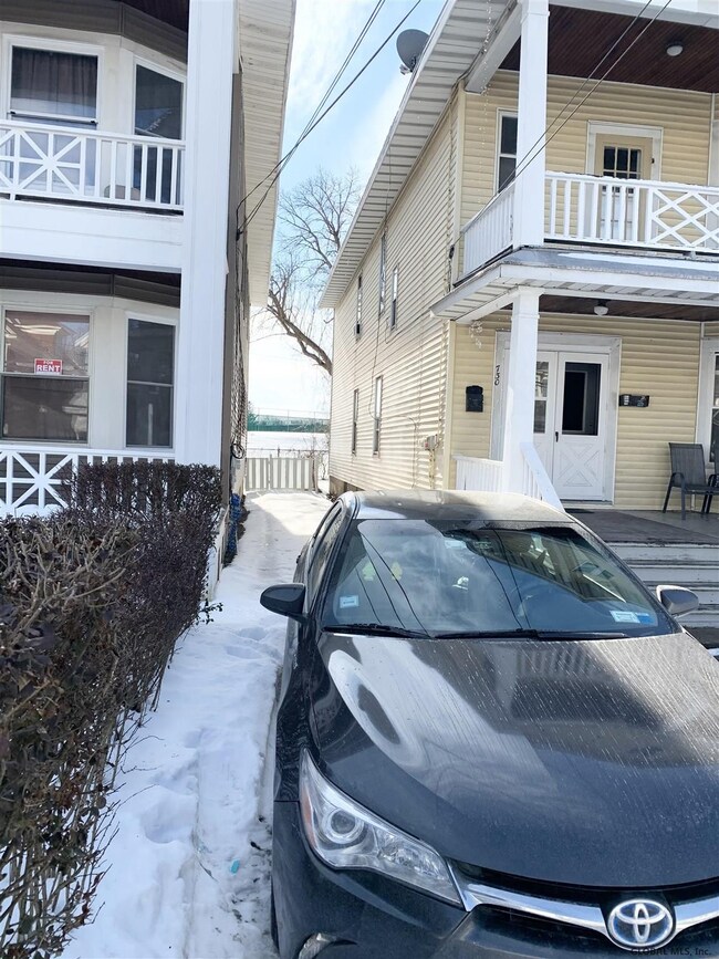 726 Myrtle Ave unit 1, Albany, NY 12208 - photo 3