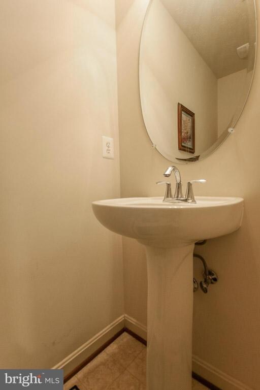 36015 Coyote Trail, Locust Grove, VA 22508 - photo 7