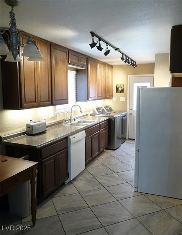 3068 S Pecos Rd, Las Vegas, NV 89121 - photo 4