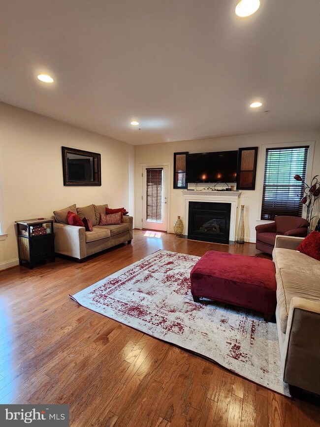 6408 Harthorn Ave unit B, Elkridge, MD 21075 - photo 3