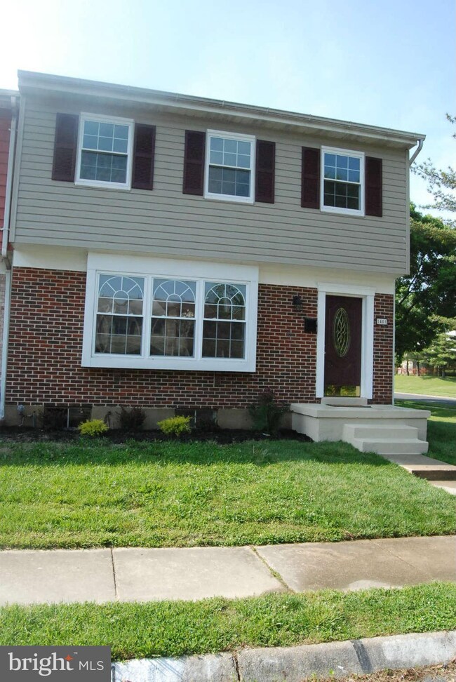 1401 Harford Square Dr unit R COURT, Edgewood, MD 21040 - photo 3