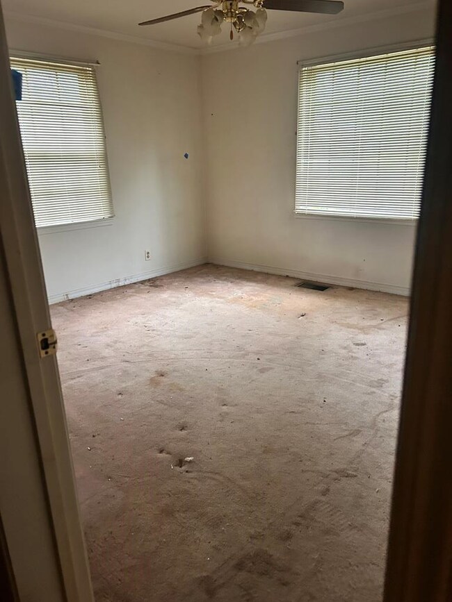 923 Bendat St, McComb, MS 39648 - photo 7