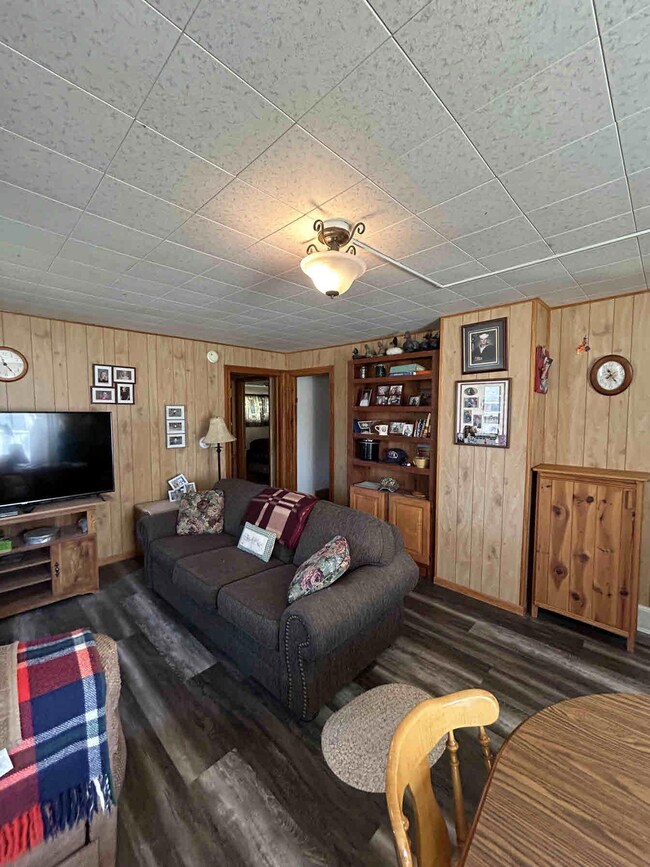 510 Front Ave, Park Rapids, MN 56470 - photo 3