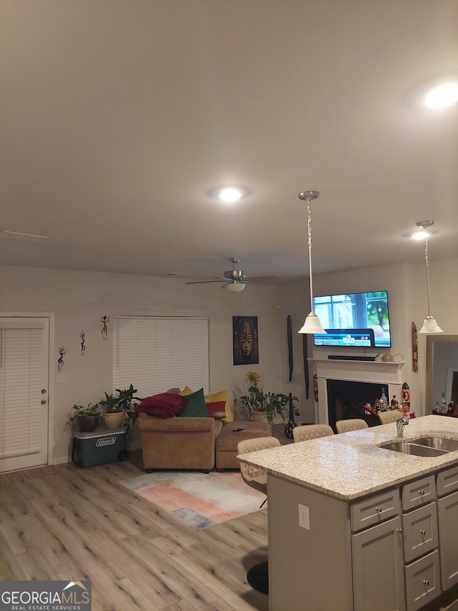 7529 Knoll Hollow Rd, Lithonia, GA 30058 - photo 5