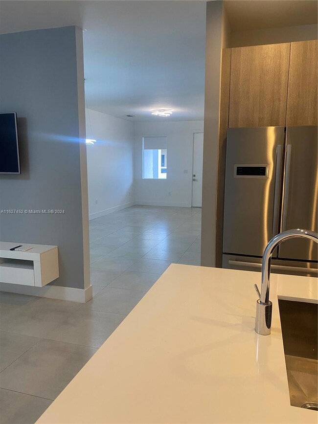 10219 NW 72nd Terrace, Doral, FL 33178 - photo 6