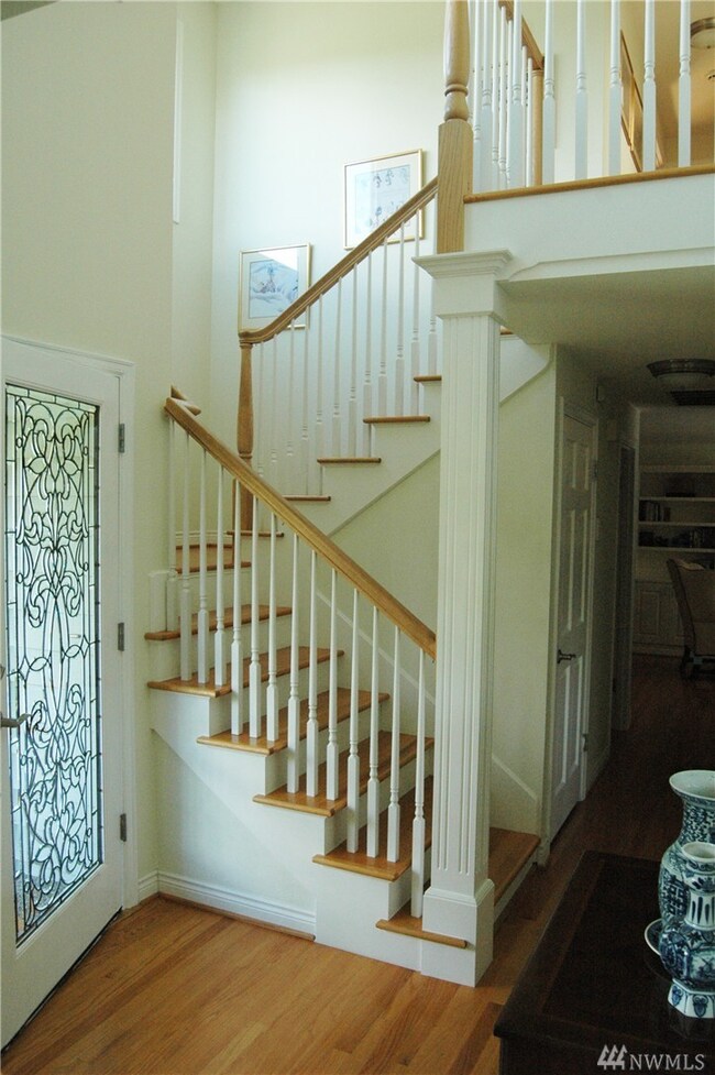 704 13th Way SW, Edmonds, WA 98020 - photo 2