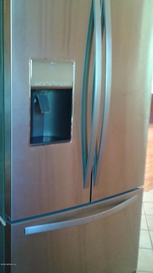 2323 Villanova Cir, Jacksonville, FL 32218 - photo 6