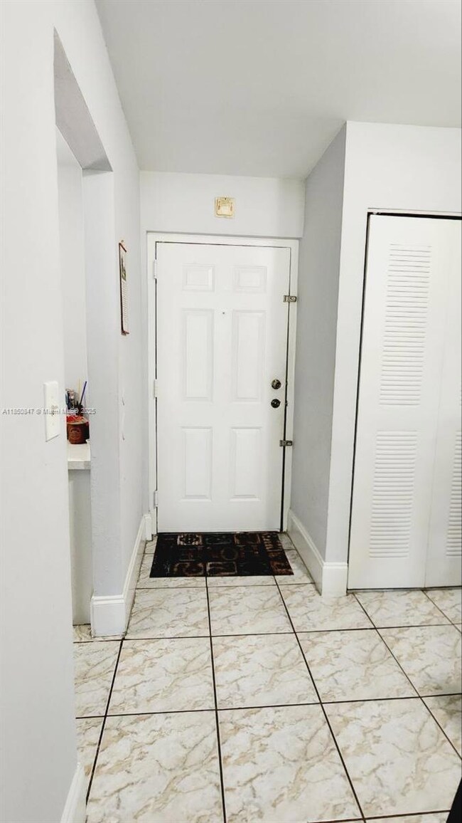 9460 Fontainebleau Blvd unit 130, Miami, FL 33172 - photo 7