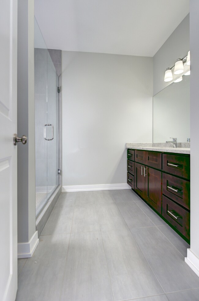 3015 W Wellington Ave, Chicago, IL 60618 - photo 7