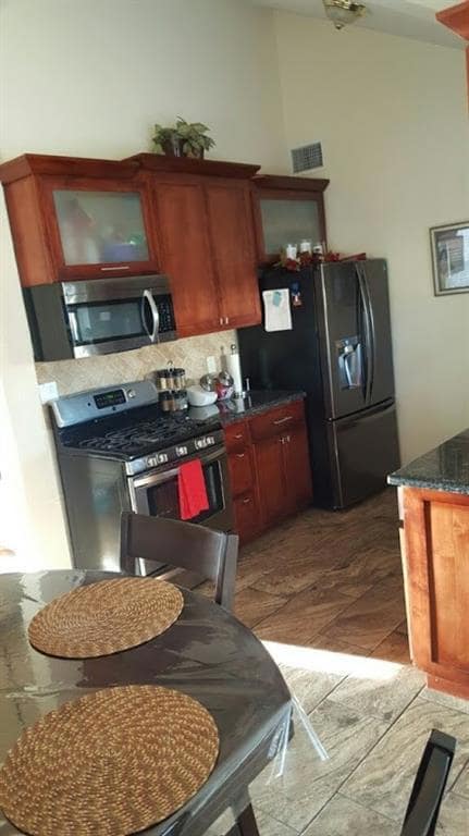 124 Lago de Oro Dr, Horizon City, TX 79928 - photo 7