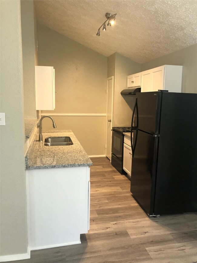 11025 Tanglehead Ct, Houston, TX 77086 - photo 7