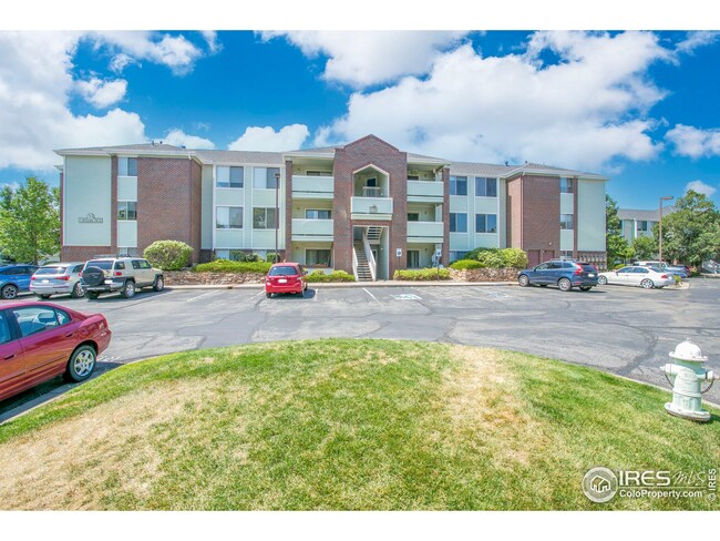 33 S Boulder Cir unit 216, Boulder, CO 80303 - photo 2