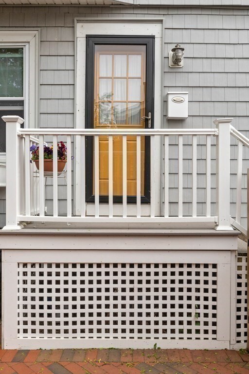 17 Maple Ave, Nahant, MA 01908 - photo 5