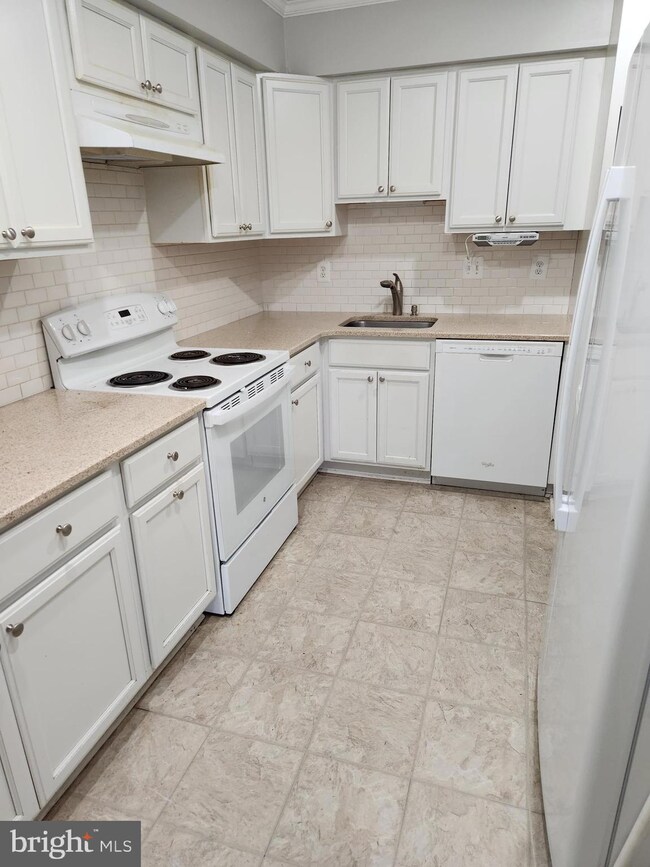 10628 Provincial Dr unit D, Manassas, VA 20109 - photo 4