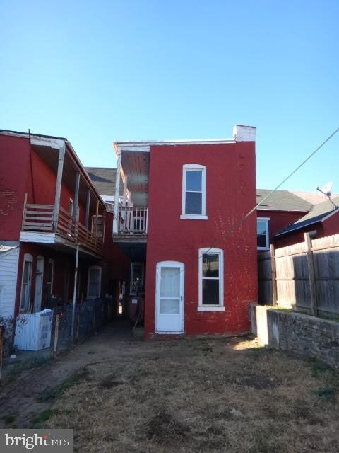 218 Perry St, Columbia, PA 17512 - photo 2