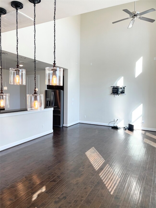 9046 Laverne Crescent, Houston, TX 77080 - photo 6