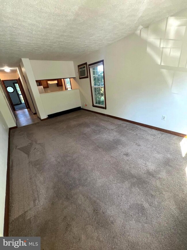 16273 Dahlgren Rd unit A, King George, VA 22485 - photo 2