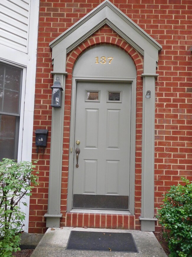 137 N 5th St, Stroudsburg, PA 18360 - photo 2