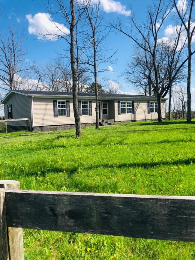 1890 Central Pike, Harrodsburg, KY 40330 - photo 2