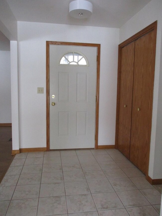 149 Valley View Ln, Dyer, IN 46311 - photo 3